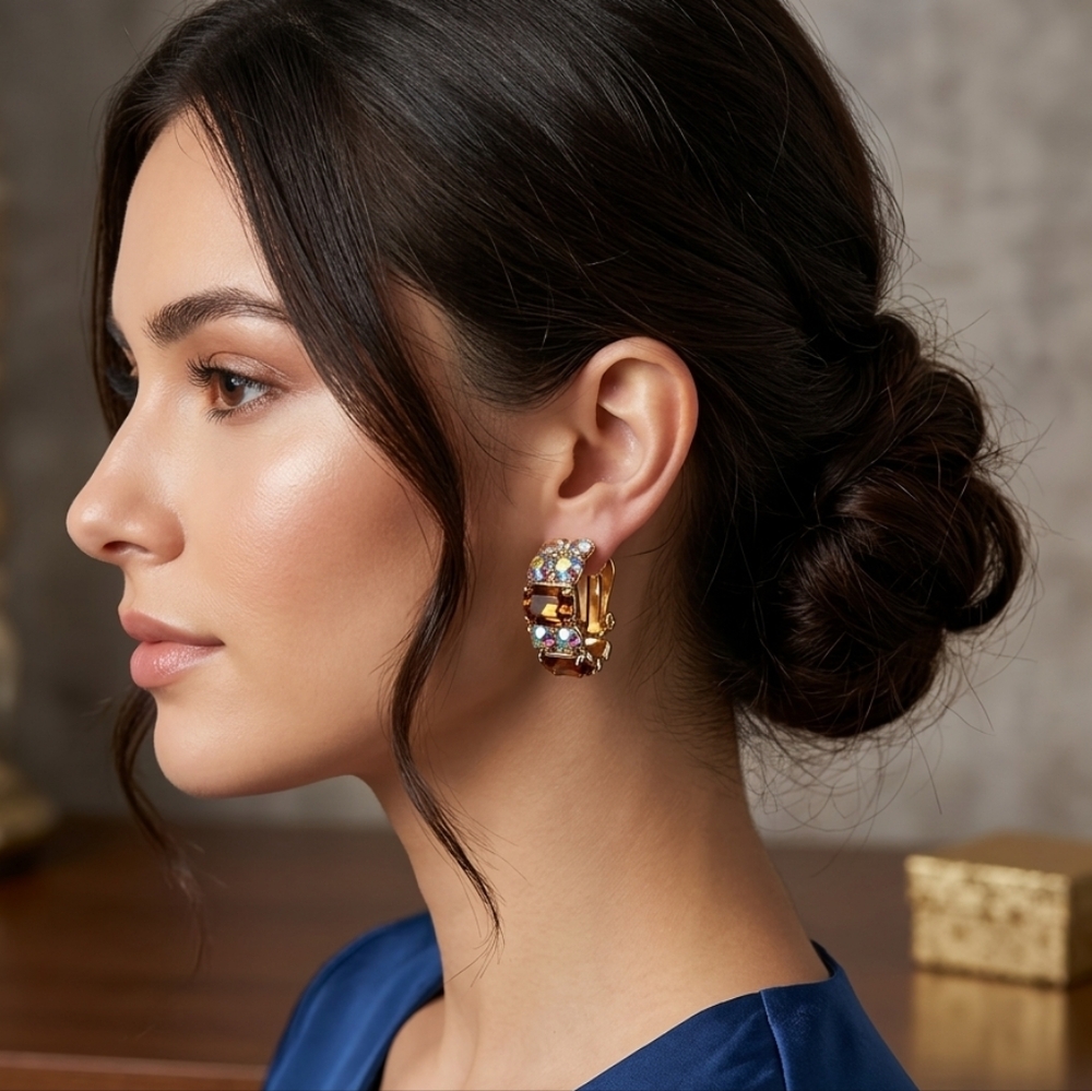 RARE VINTAGE LISNER LUXURY CLIPS ON EARRINGS